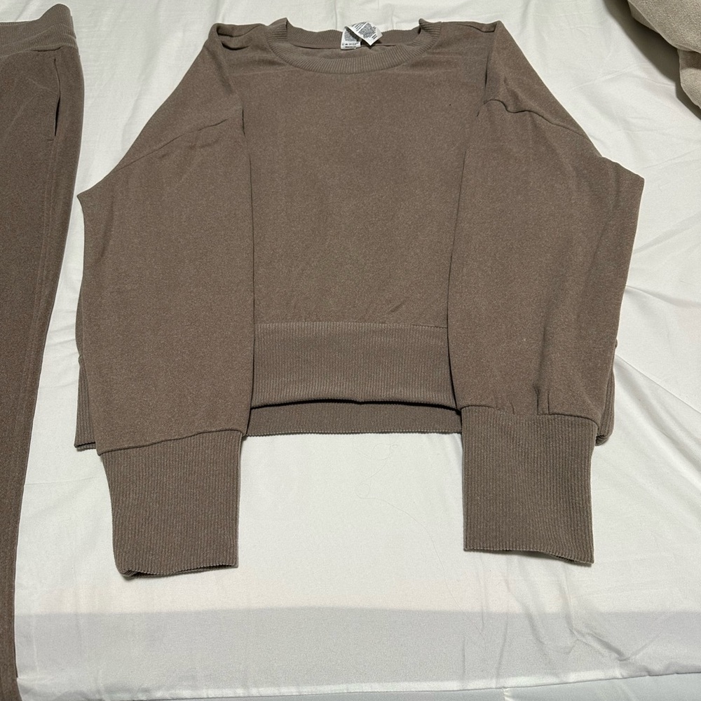 Brown Long Sleeve Sweat shirt and pants